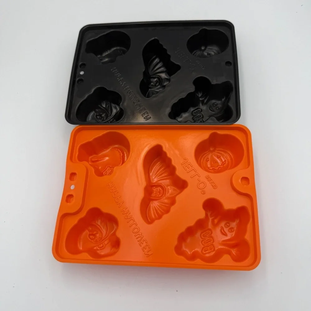 Vintage Jell-O Halloween Jigglers Molds Set of 2 Orange Black 1998 Recipe Book